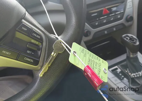 2017 Hyundai Elantra Se из США, поврежденный, VIN KMHD84LF5HU099741